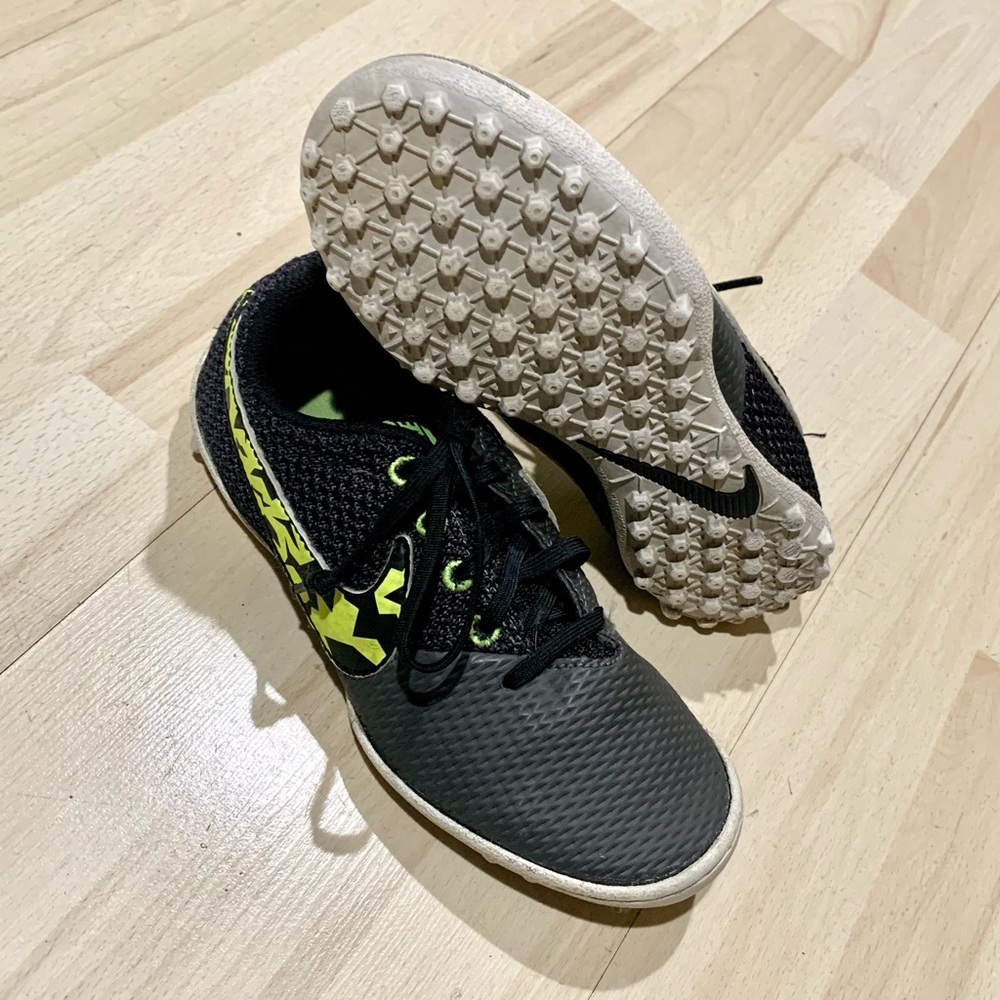 Nike turf shoes